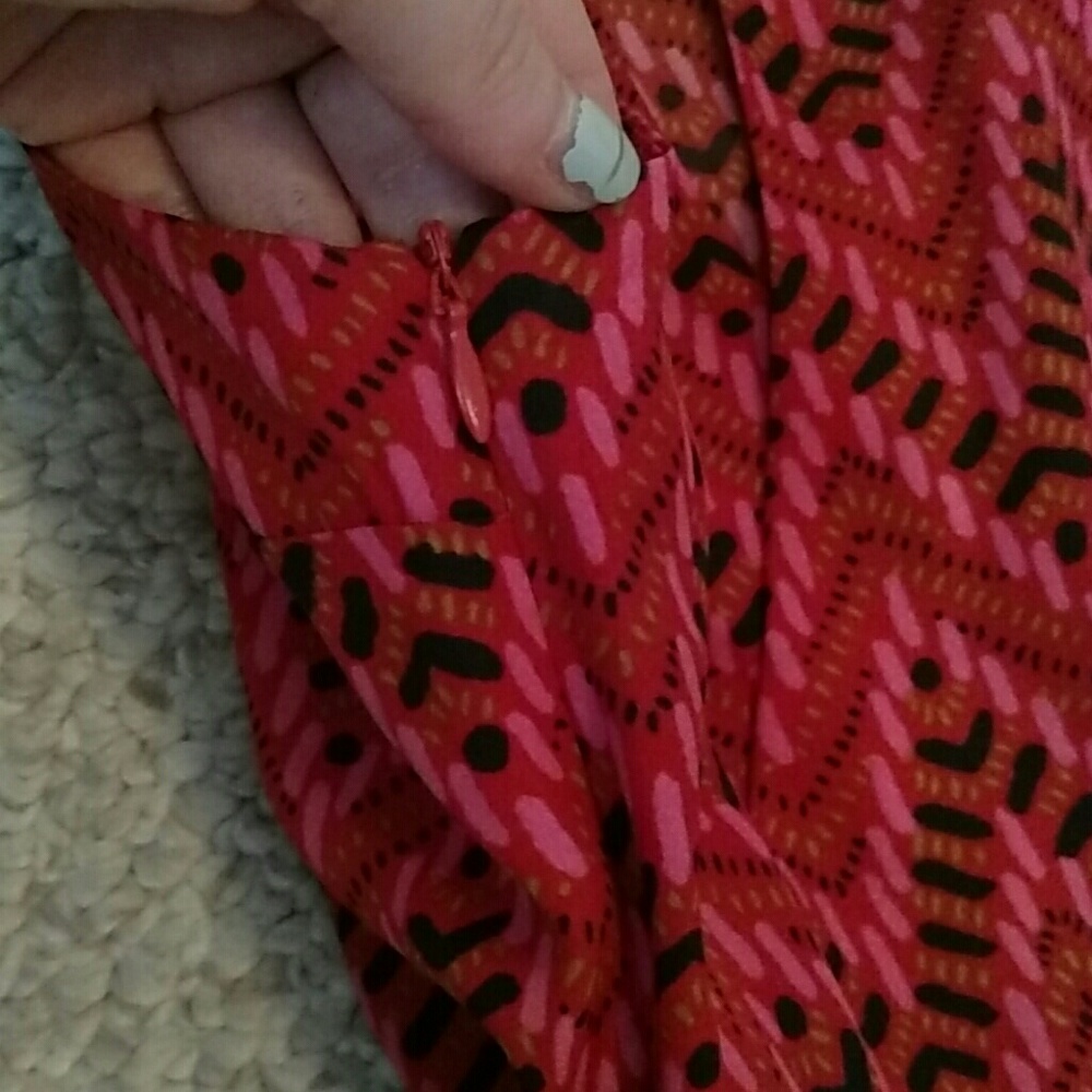 Dress - Picture 6 of 6